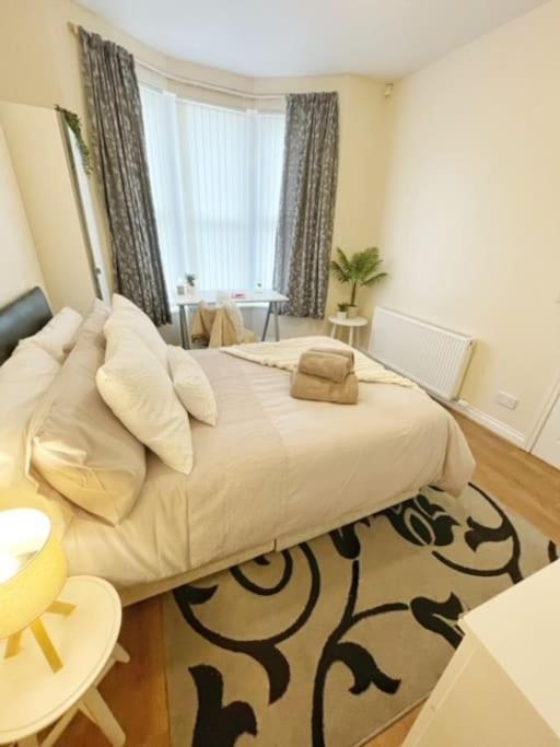 5 Bedroom, Sleeps 9 - Base To Explore Liverpool And Beyond 리버풀 외부 사진