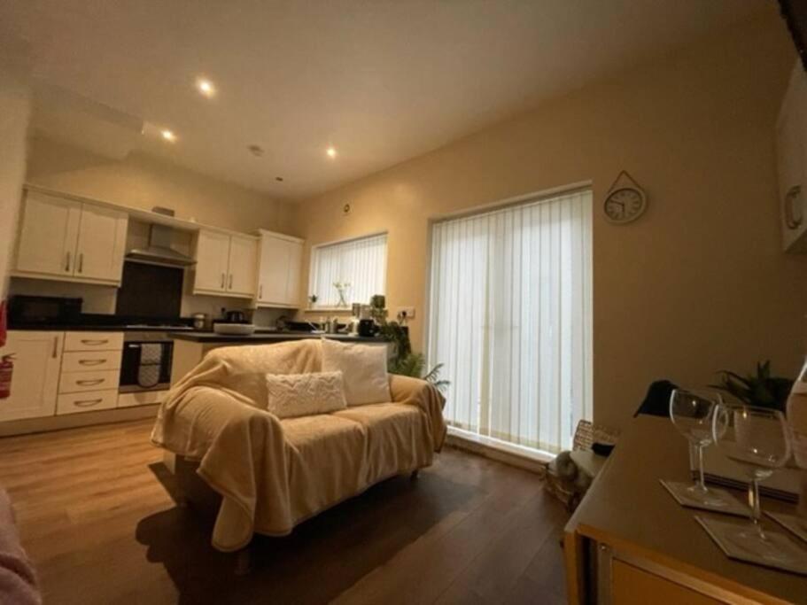 5 Bedroom, Sleeps 9 - Base To Explore Liverpool And Beyond 리버풀 외부 사진